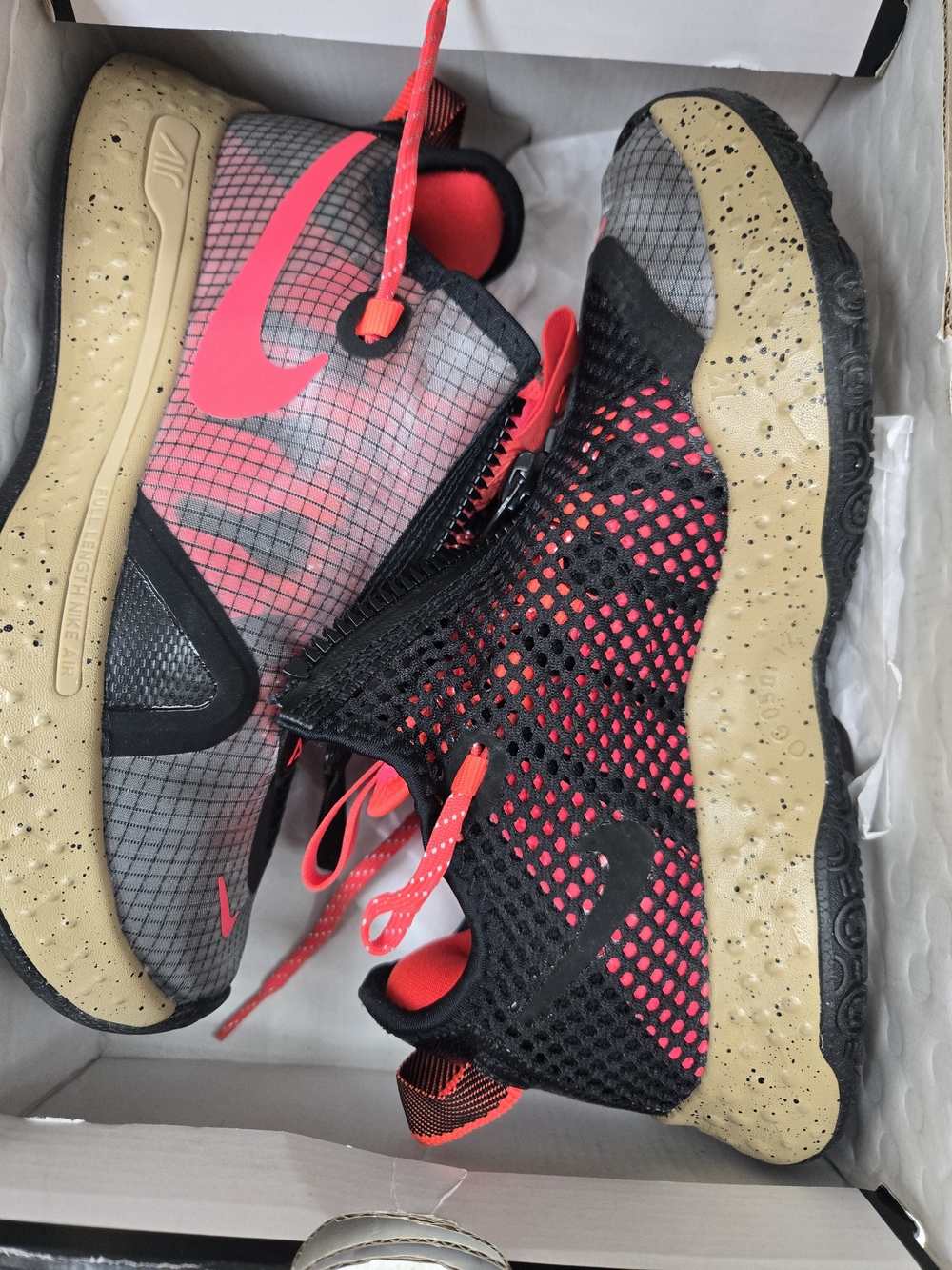 Nike Paul George IV Mesh Basketball Shoes in Neon Pink and Black, Size M-5, W-6.